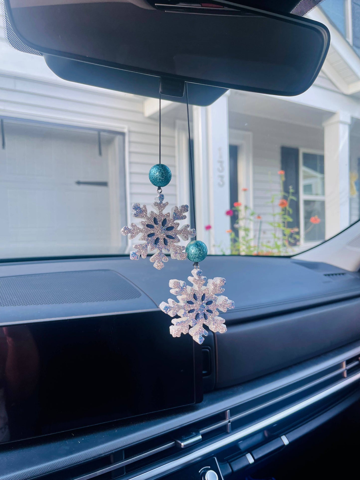 Snowflake Dangle Car Freshie