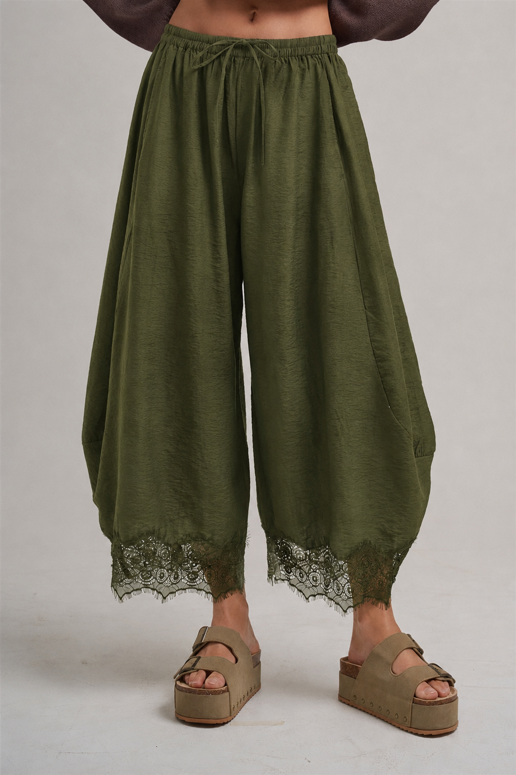 Lotus Lightweight balloon leg pants with lace detail
