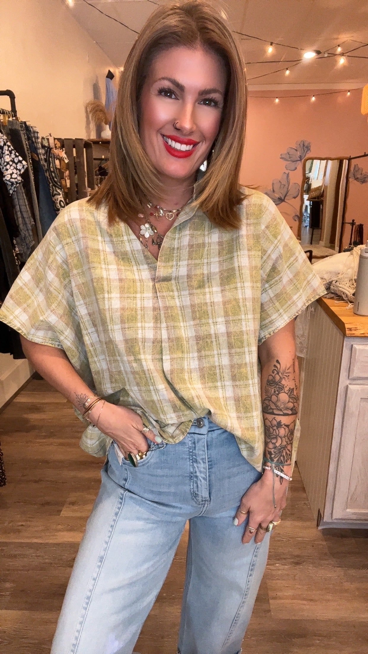 Easel Oversize plaid top