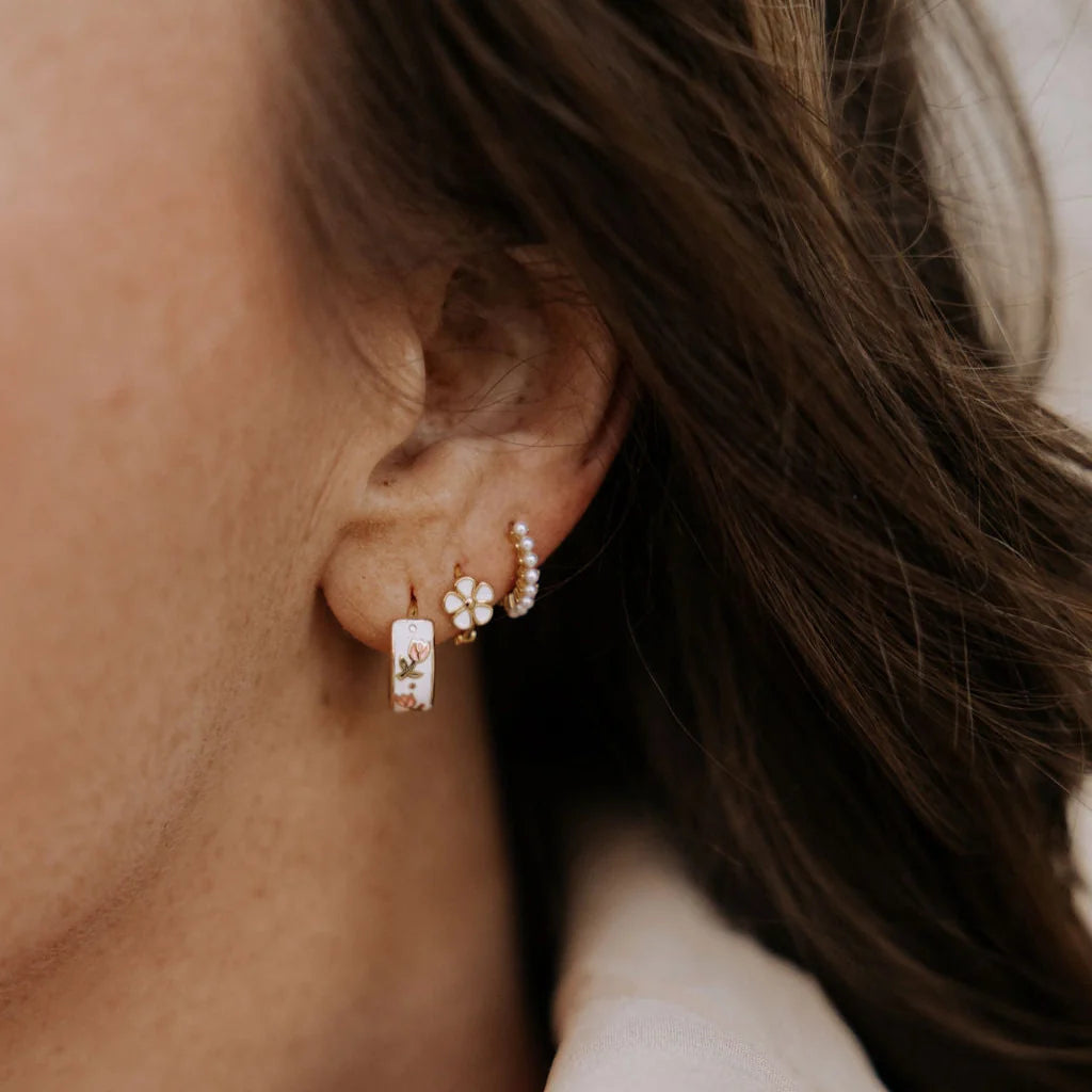 ONLINE EXCLUSIVE - Tea cup hoops