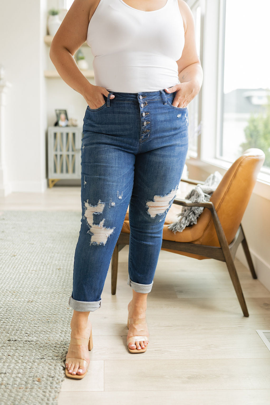 ONLINE EXCLUSIVE JUDY BLUE Colt High Rise Button Fly Distressed Boyfriend Jeans