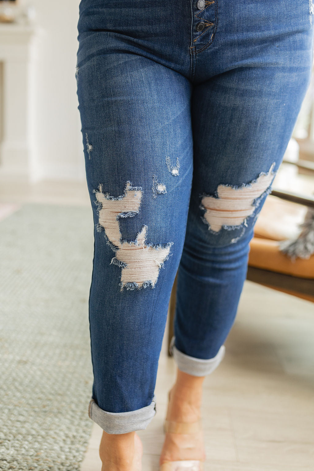 ONLINE EXCLUSIVE JUDY BLUE Colt High Rise Button Fly Distressed Boyfriend Jeans