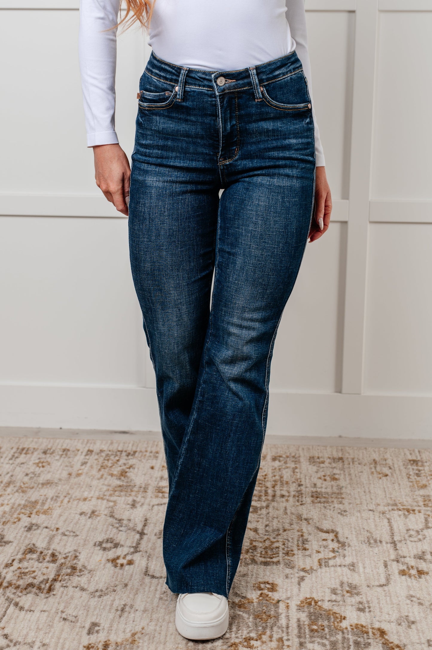 ONLINE EXCLUSIVE JUDY BLUE Edna High Rise Control Top Shield Pocket Flare Jeans