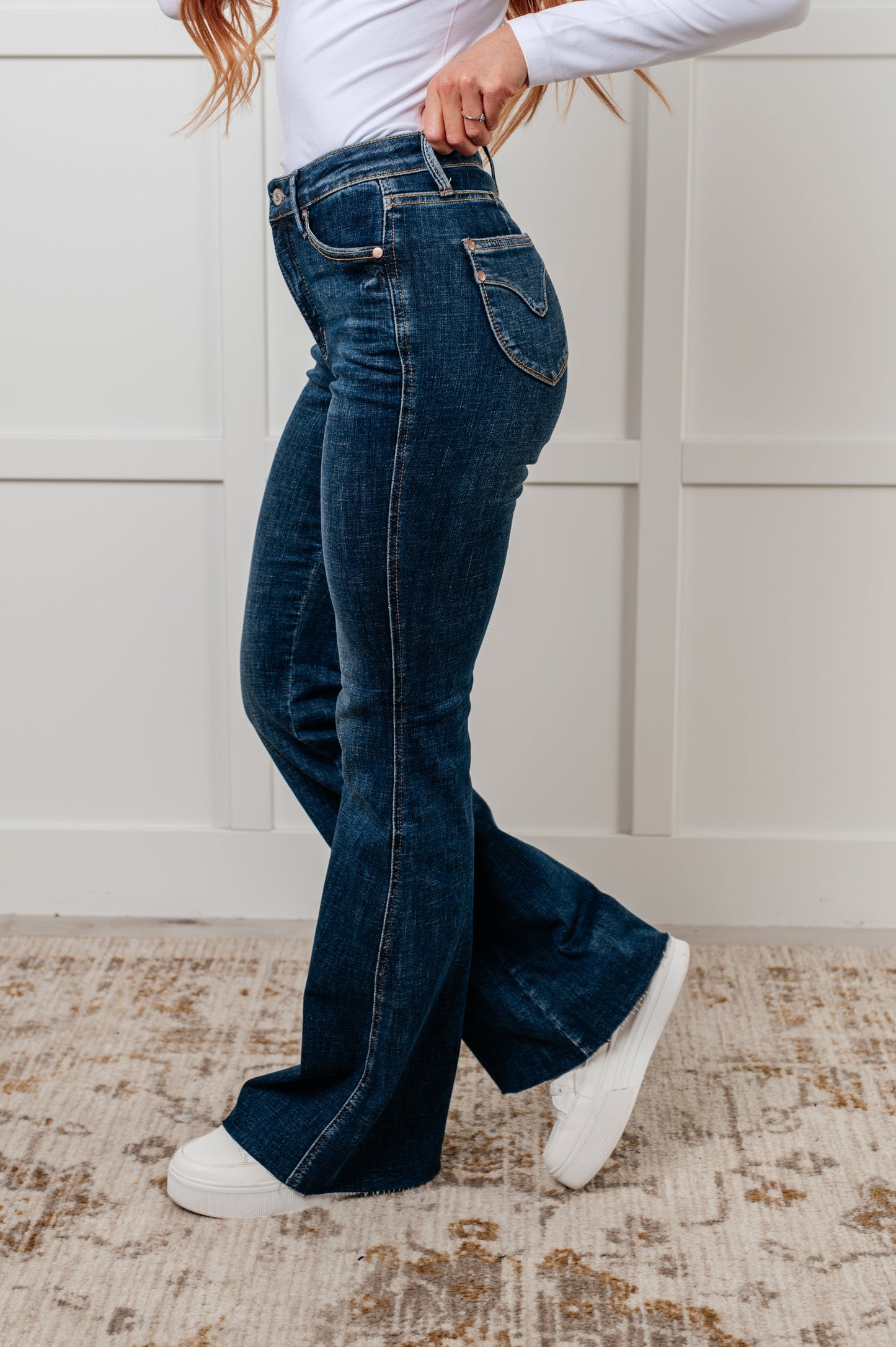 ONLINE EXCLUSIVE JUDY BLUE Edna High Rise Control Top Shield Pocket Flare Jeans