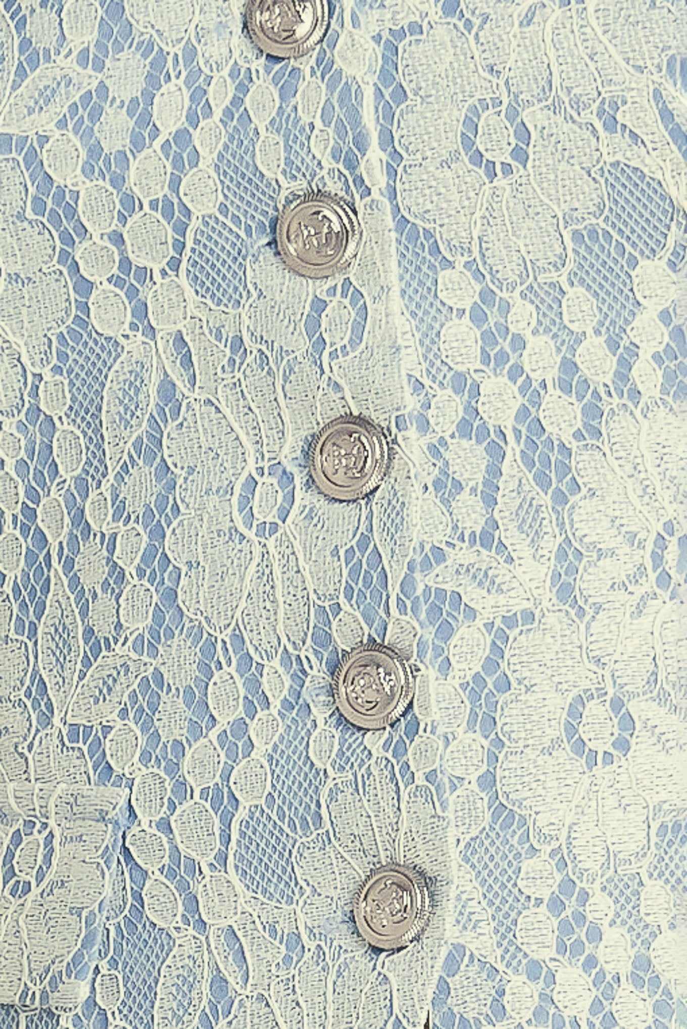 ONLINE EXCLUSIVE - Easy elegance lace vest