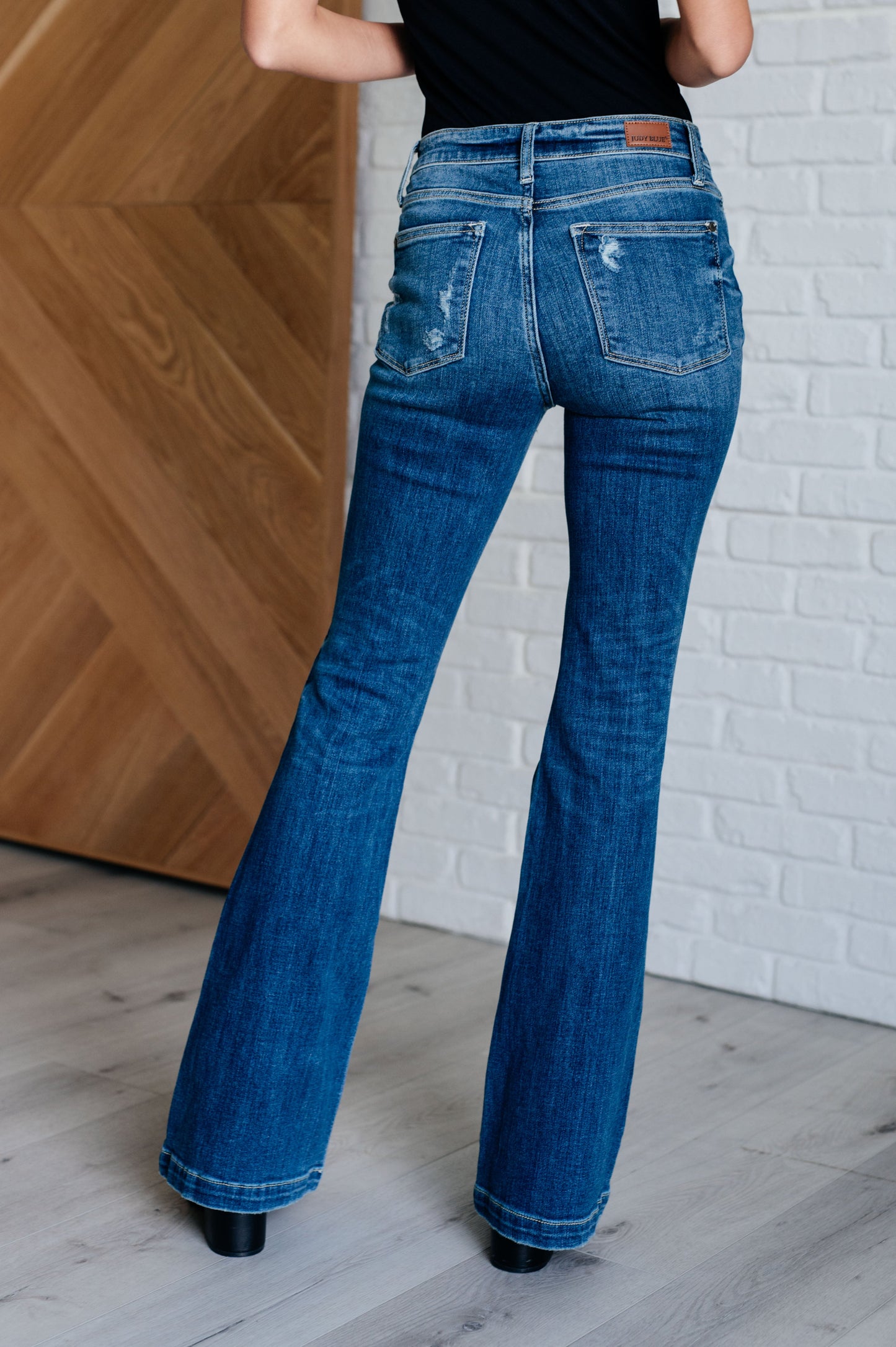 ONLINE EXCLUSIVE Judy blue Gabriella Mid Rise Distressed Button Fly Flare Jeans
