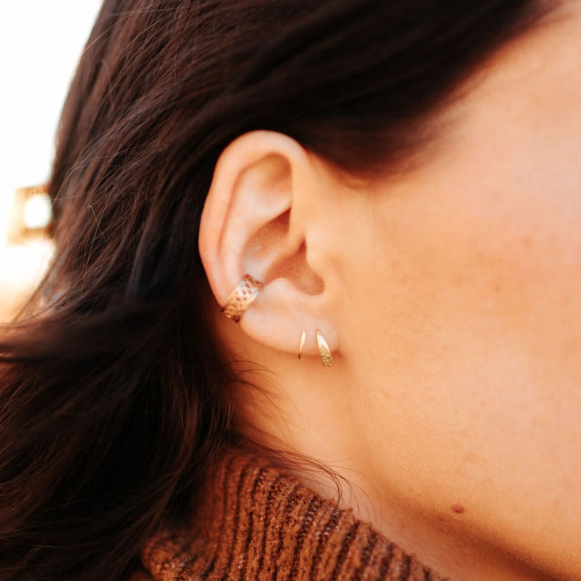 ONLINE EXCLUSIVE - Double twist earrings