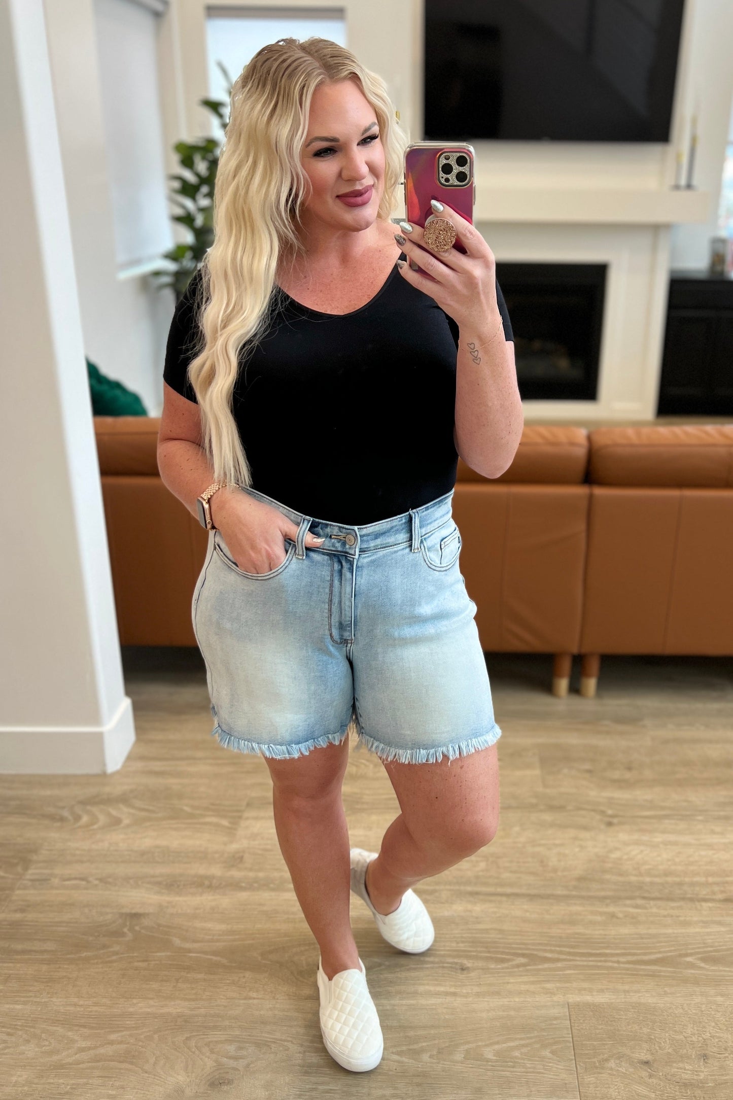 ONLINE EXCLUSIVE JUDY BLUE Jenny High Rise Cutoff Dad Shorts