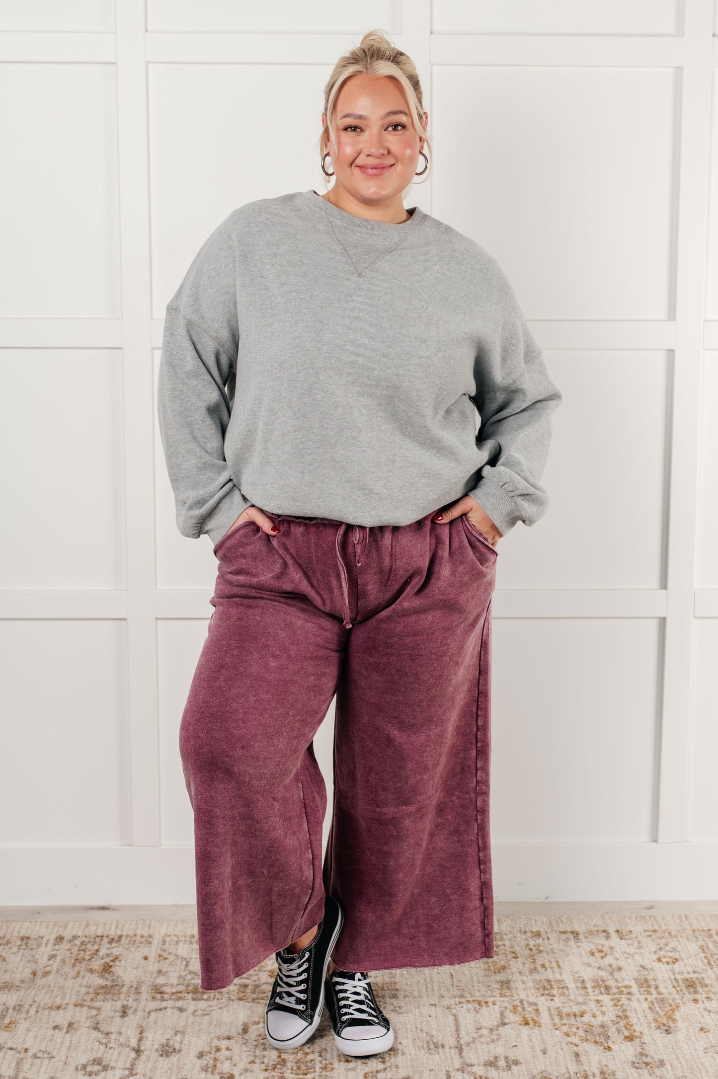 ONLINE EXCLUSIVE In or Out Wide Leg Cropped Pants in Eggplant