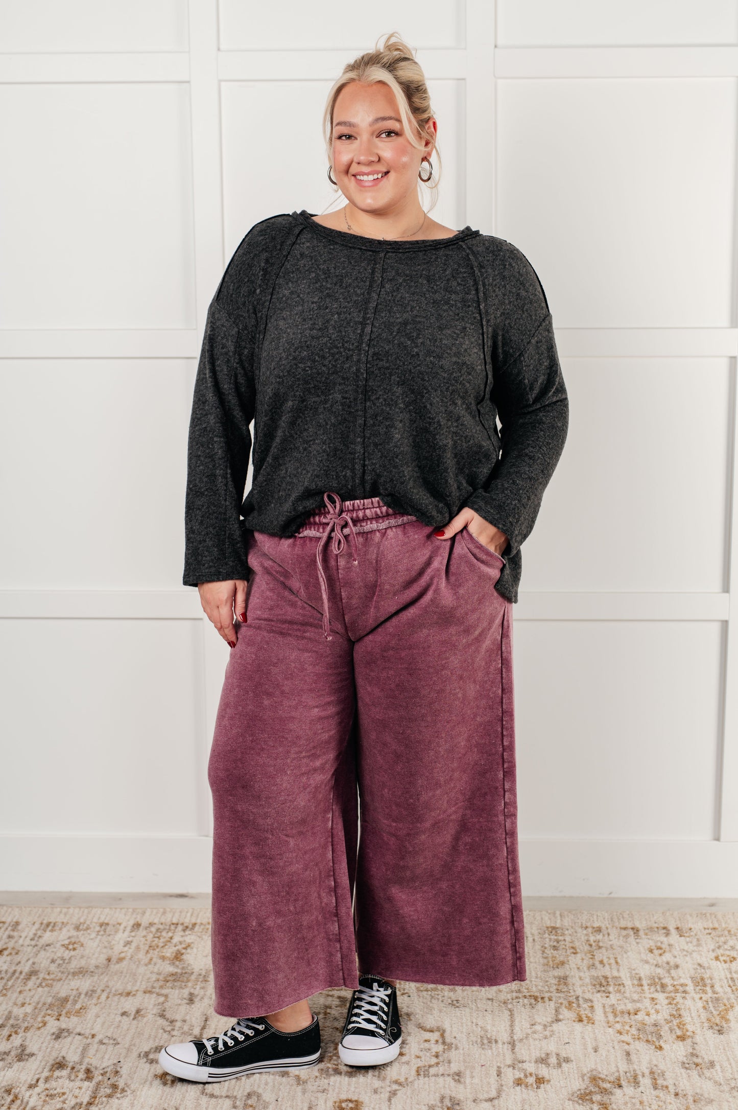 ONLINE EXCLUSIVE In or Out Wide Leg Cropped Pants in Eggplant