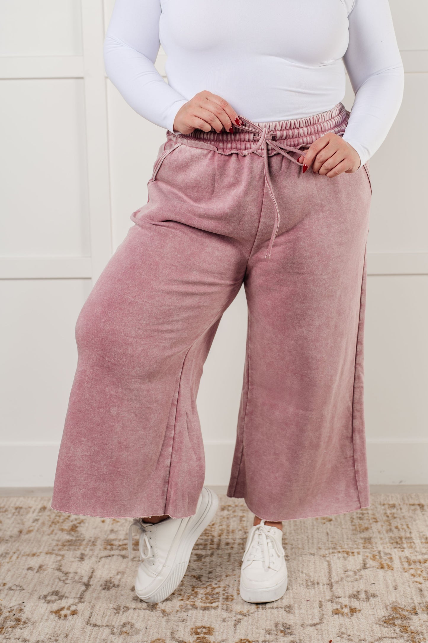 ONLINE EXCLUSIVE In or Out Wide Leg Cropped Pants in Light Rose