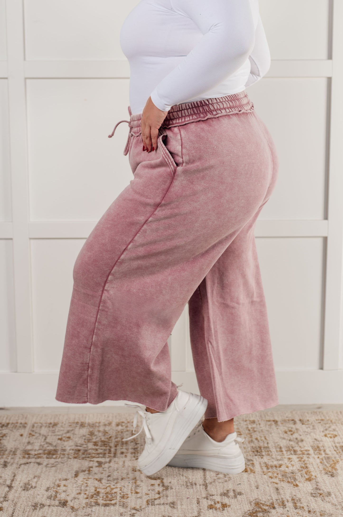 ONLINE EXCLUSIVE In or Out Wide Leg Cropped Pants in Light Rose