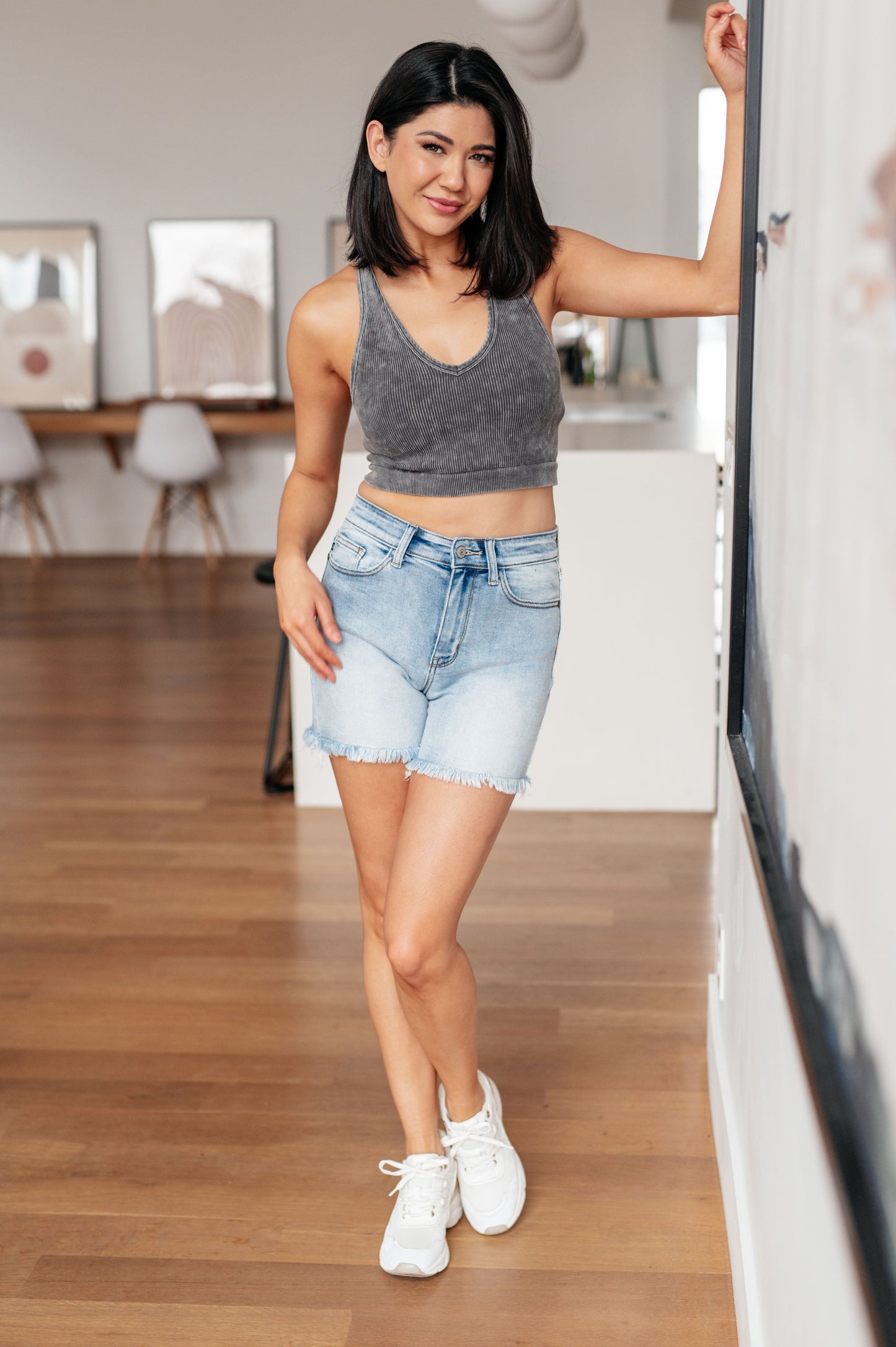 ONLINE EXCLUSIVE JUDY BLUE Jenny High Rise Cutoff Dad Shorts