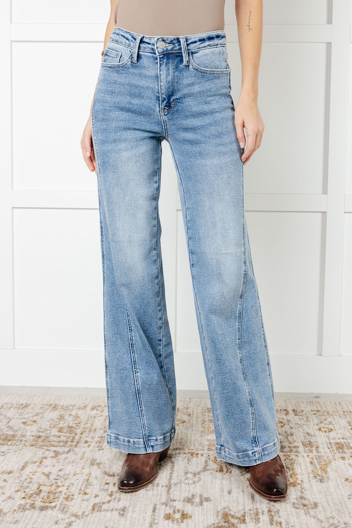 ONLINE EXCLUSIVE JUDY BLUE Melia High Rise Side Seam Detail Wide Leg Jeans