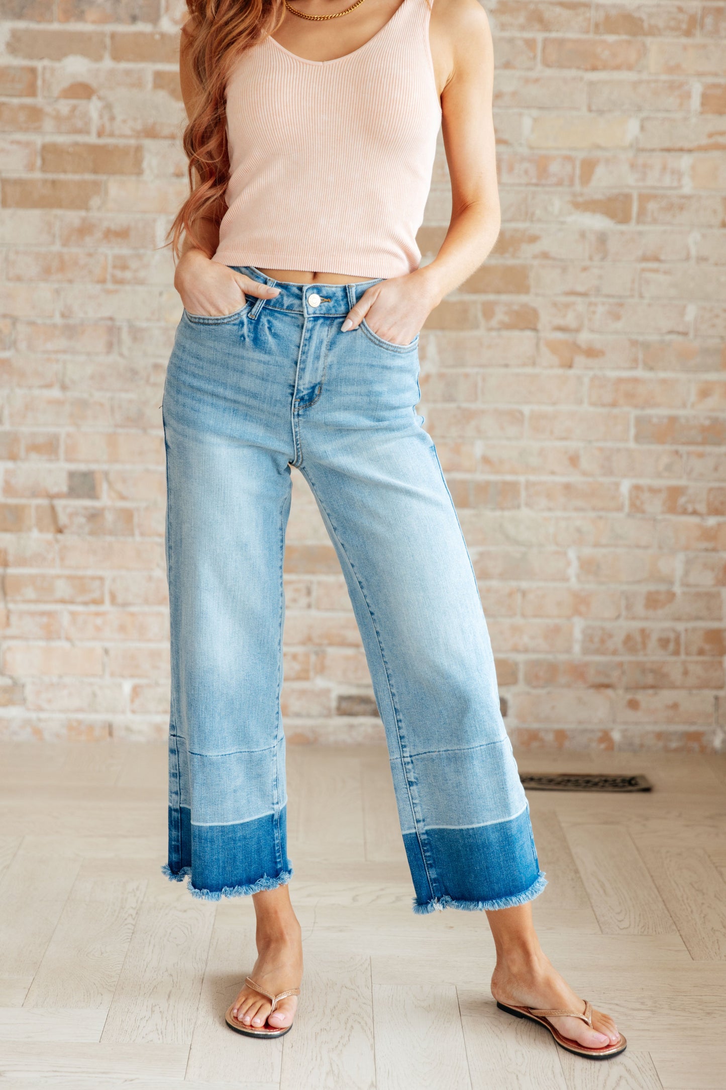 ONLINE EXCLUSIVE JUDY BLUE Olivia High Rise Wide Leg Crop Jeans in Medium Wash