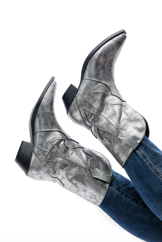ONLINE EXCLUSIVE Jersey Metallic Boot in Silver