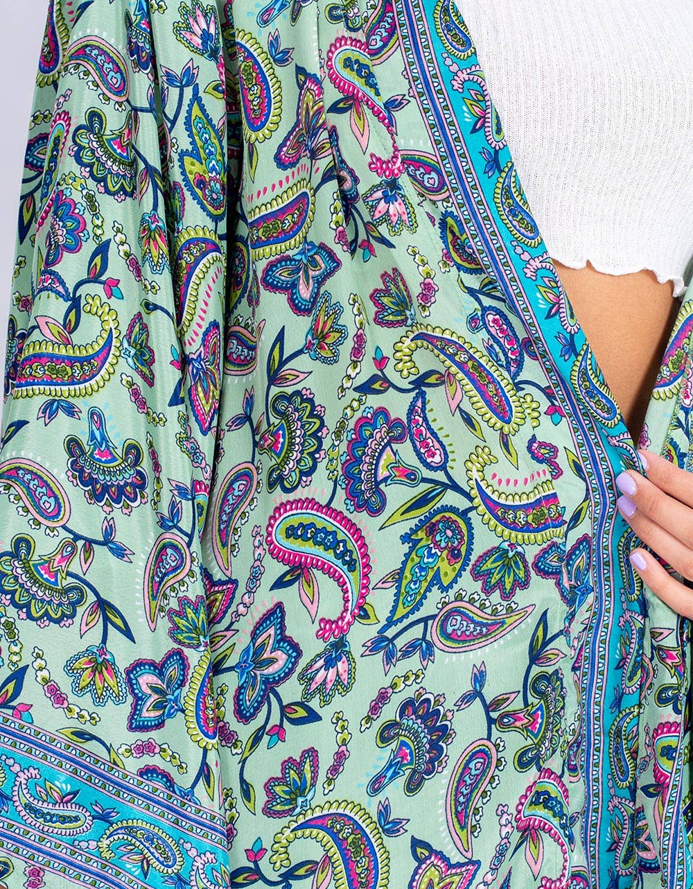 Free Size Handcrafted Silk Blend Bell Sleeve Kimono