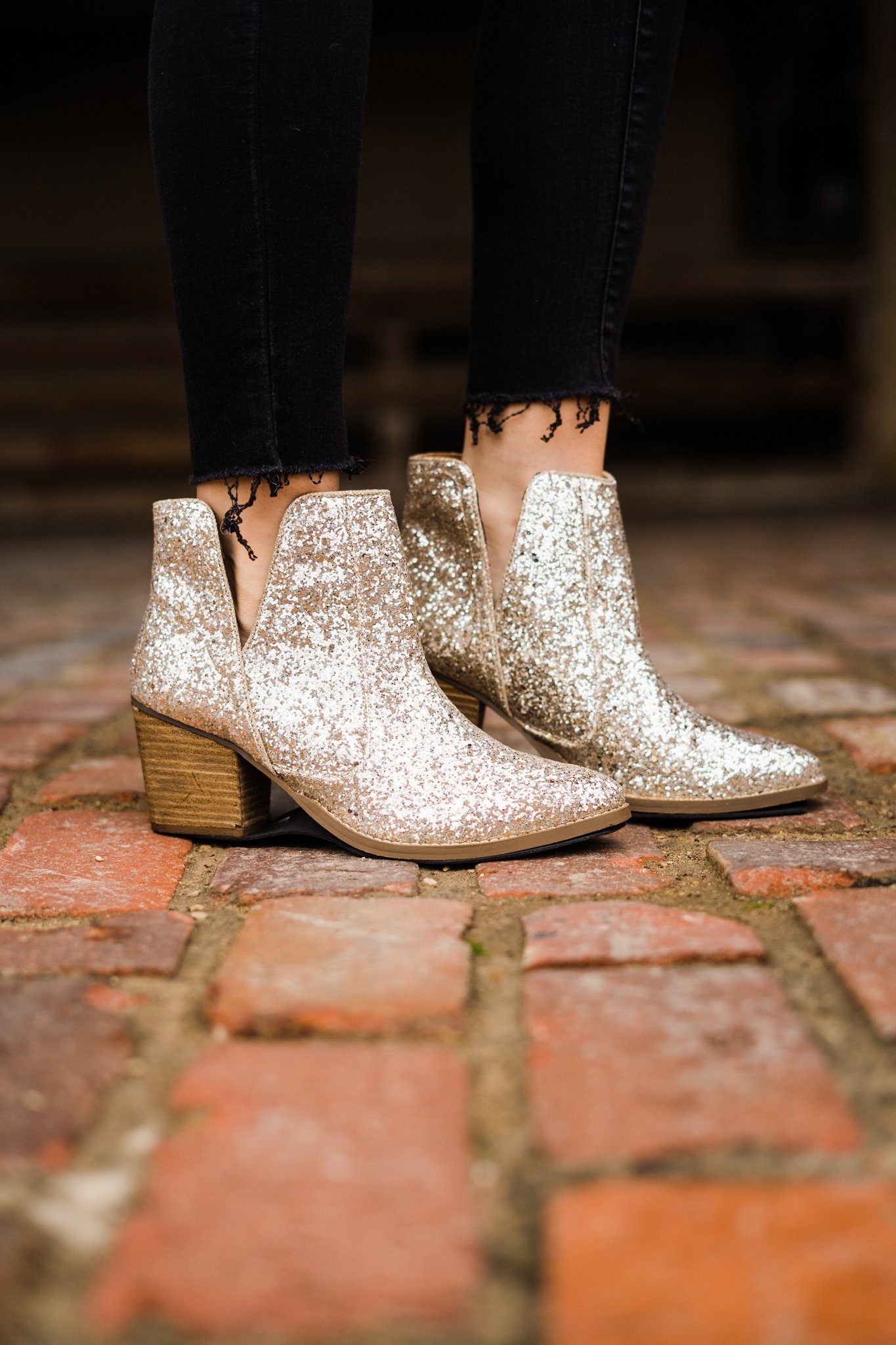ONLINE EXCLUSIVE Fiera Booties in Gold