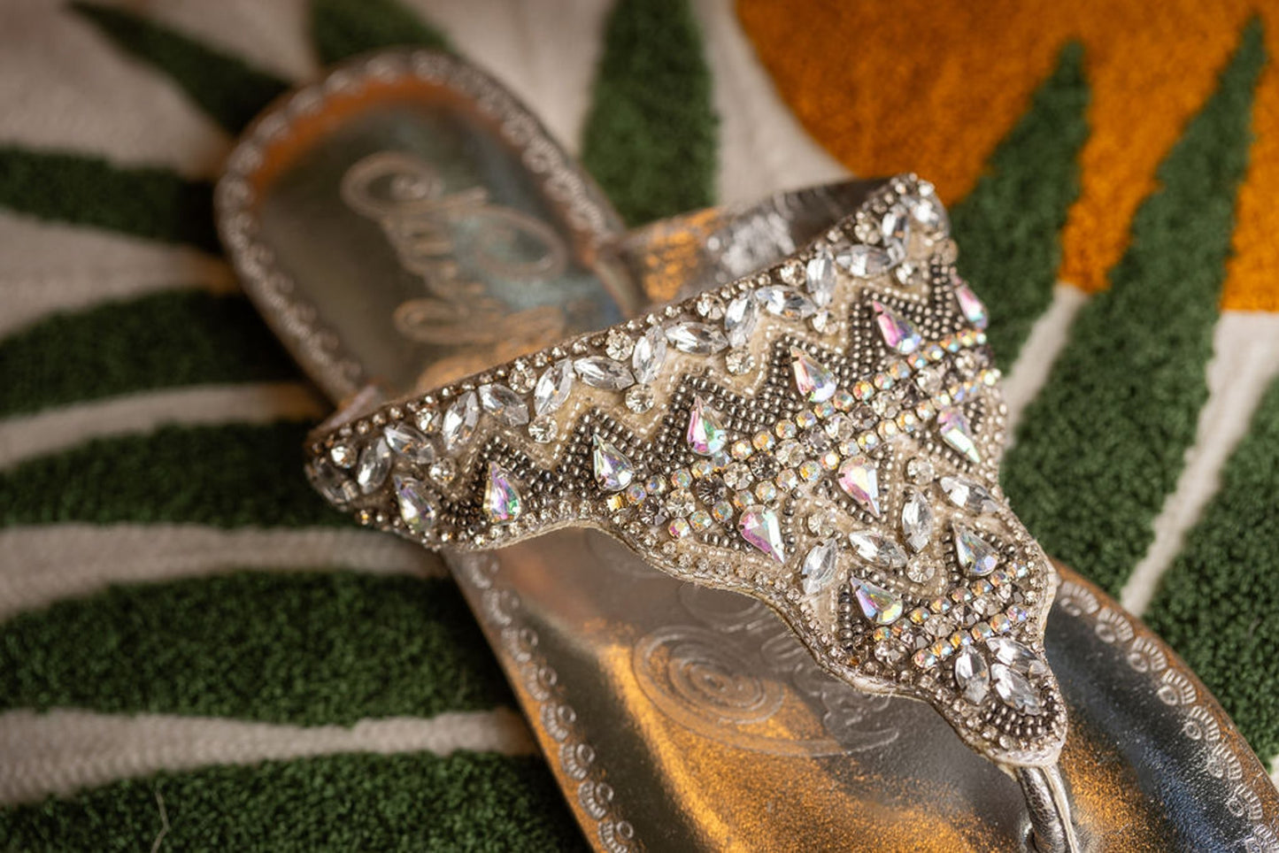 ONLINE EXCLUSIVE Loving U Sandals in Silver