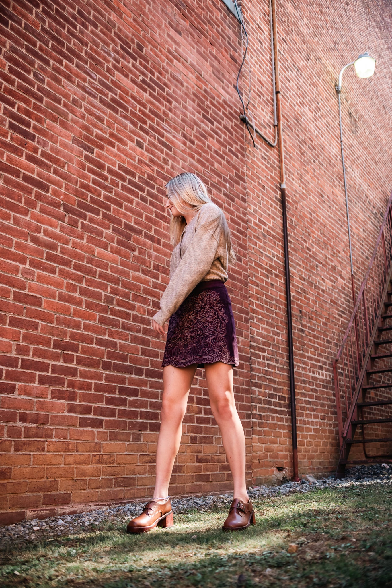 Easel suede embroidered skirt