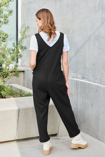 ONLINE EXCLUSIVE Sleeveless Straight Jumpsuit