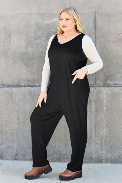 ONLINE EXCLUSIVE Sleeveless Straight Jumpsuit