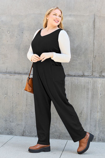 ONLINE EXCLUSIVE Sleeveless Straight Jumpsuit