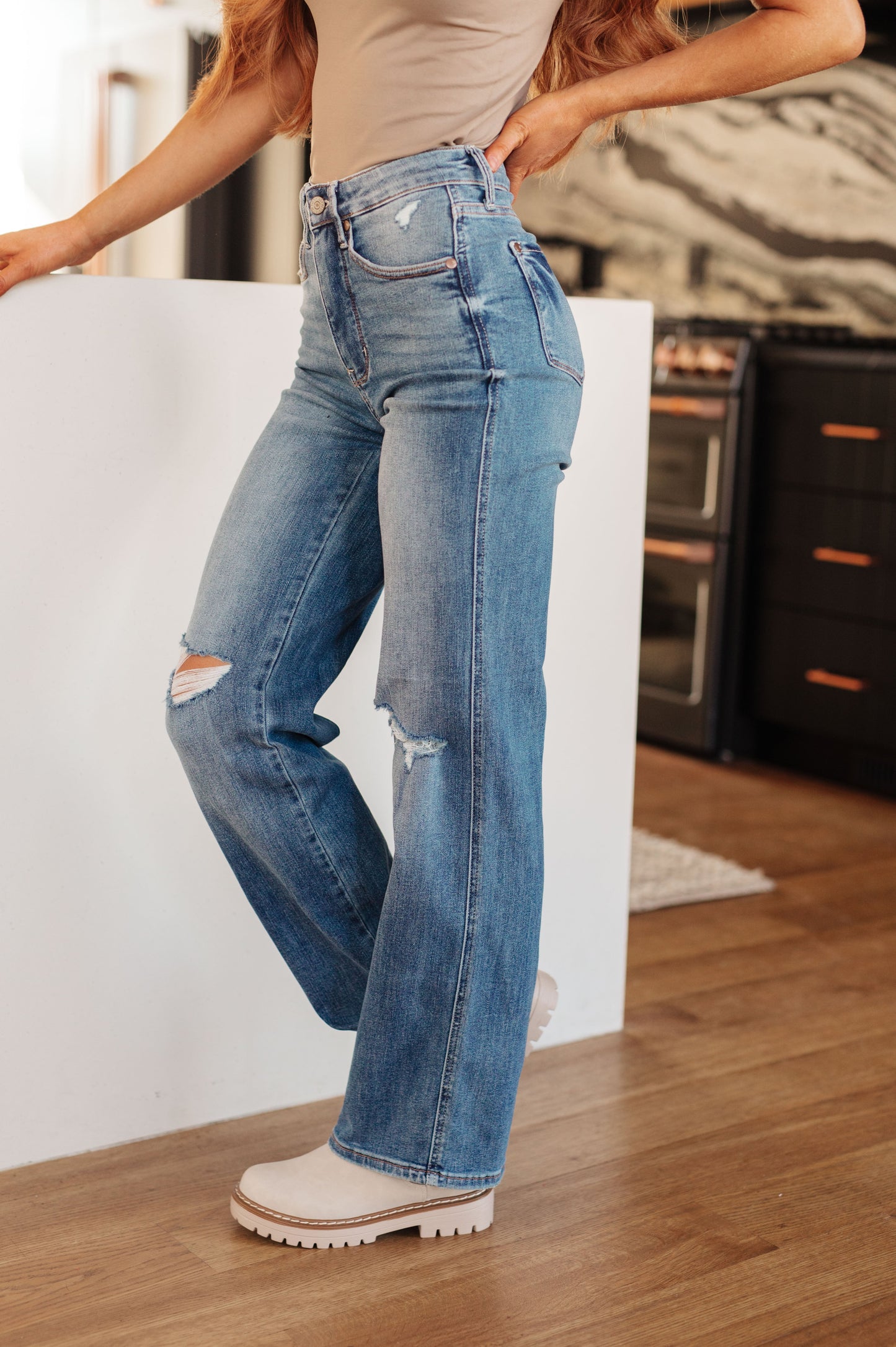 ONLINE EXCLUSIVE JUDY BLUE Bree High Rise Control Top Distressed Straight Jeans
