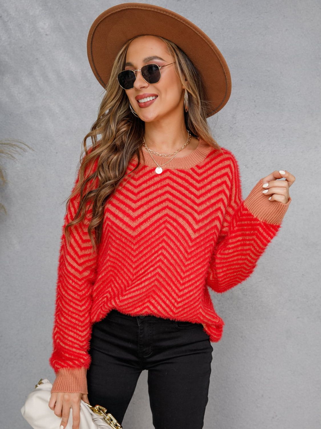 ONLINE EXCLUSIVE Round Neck Long Sleeve Sweater