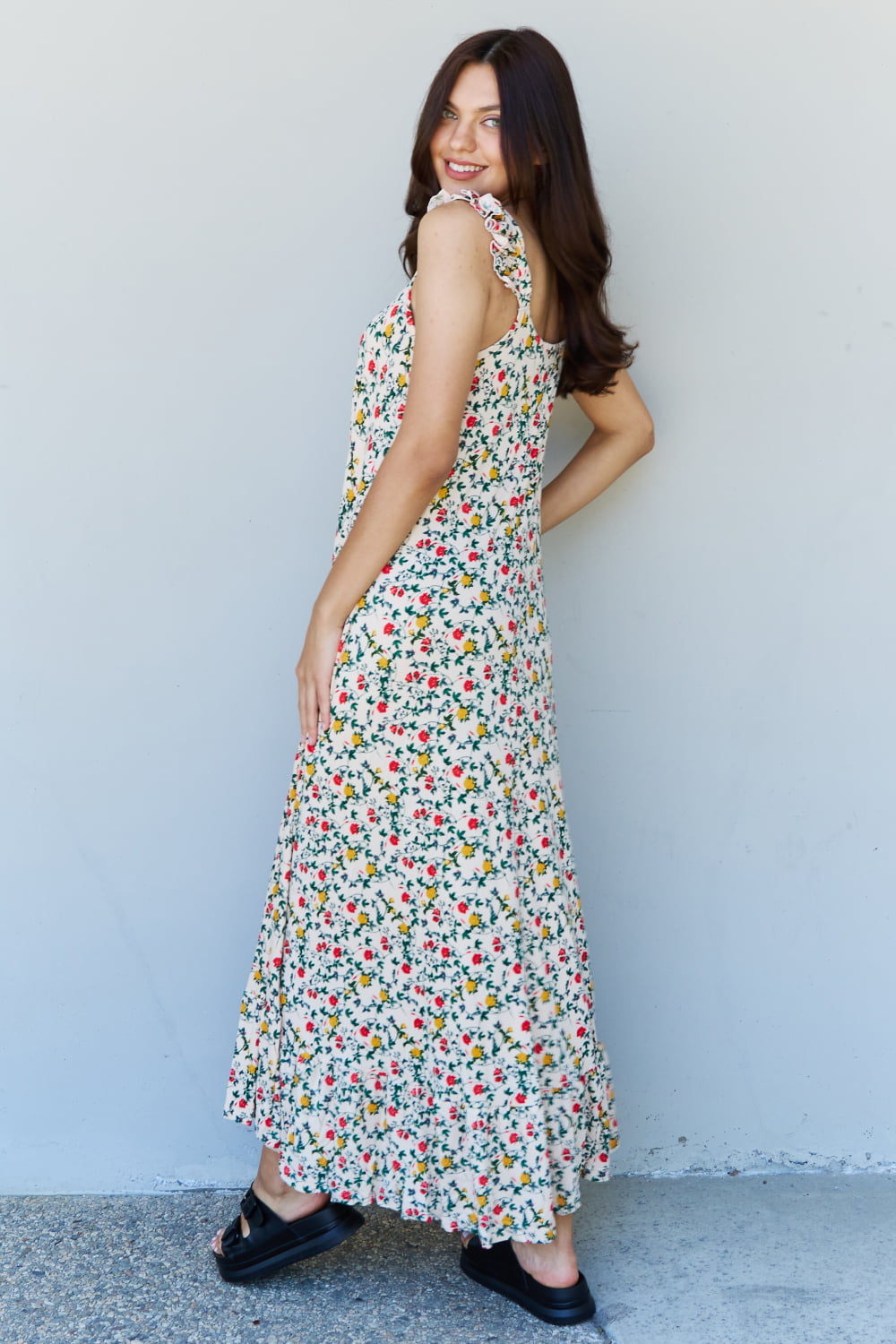 ONLINE EXCLUSIVE In The Garden Ruffle Floral Maxi Dress in Natural Rose
