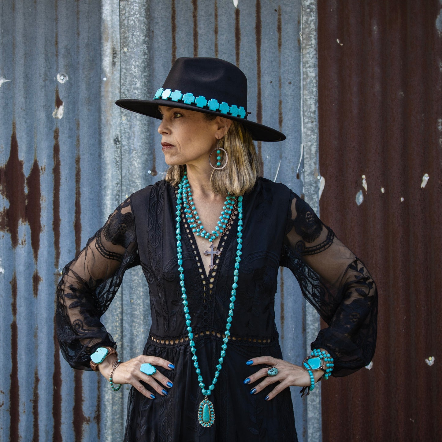 ONLNE EXCLUSIVE Blue Turquoise Beaded Collar Necklace w/ Cross Pendant 260y