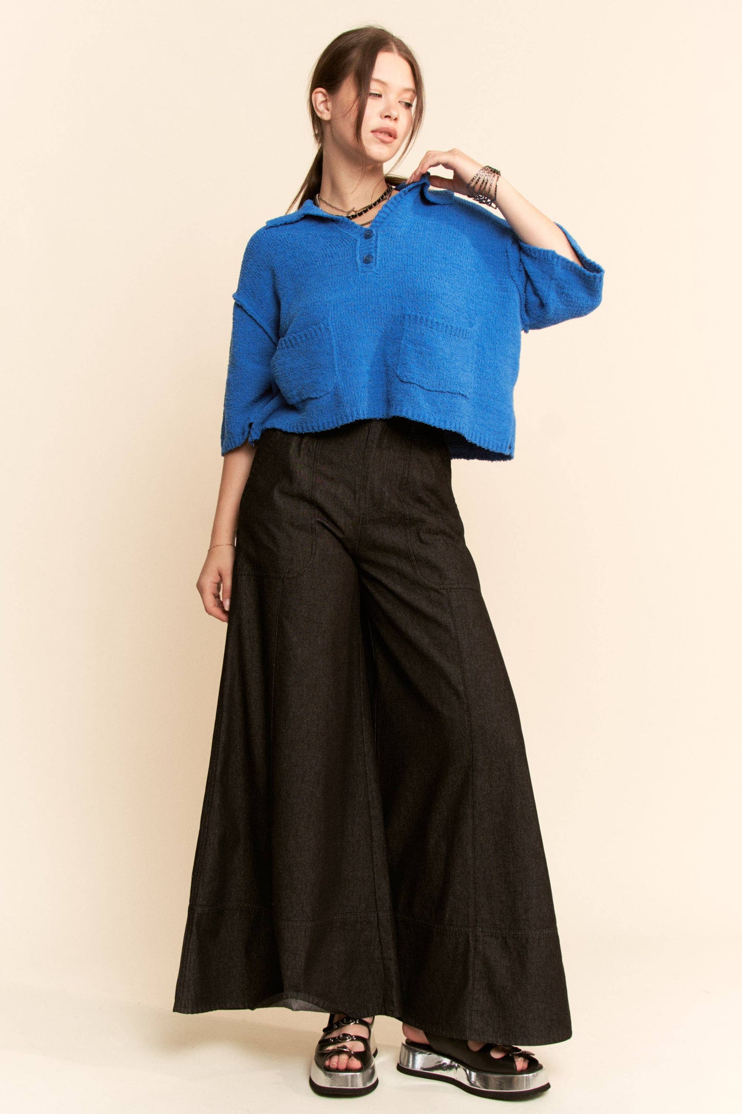 Nora v neck sweater top