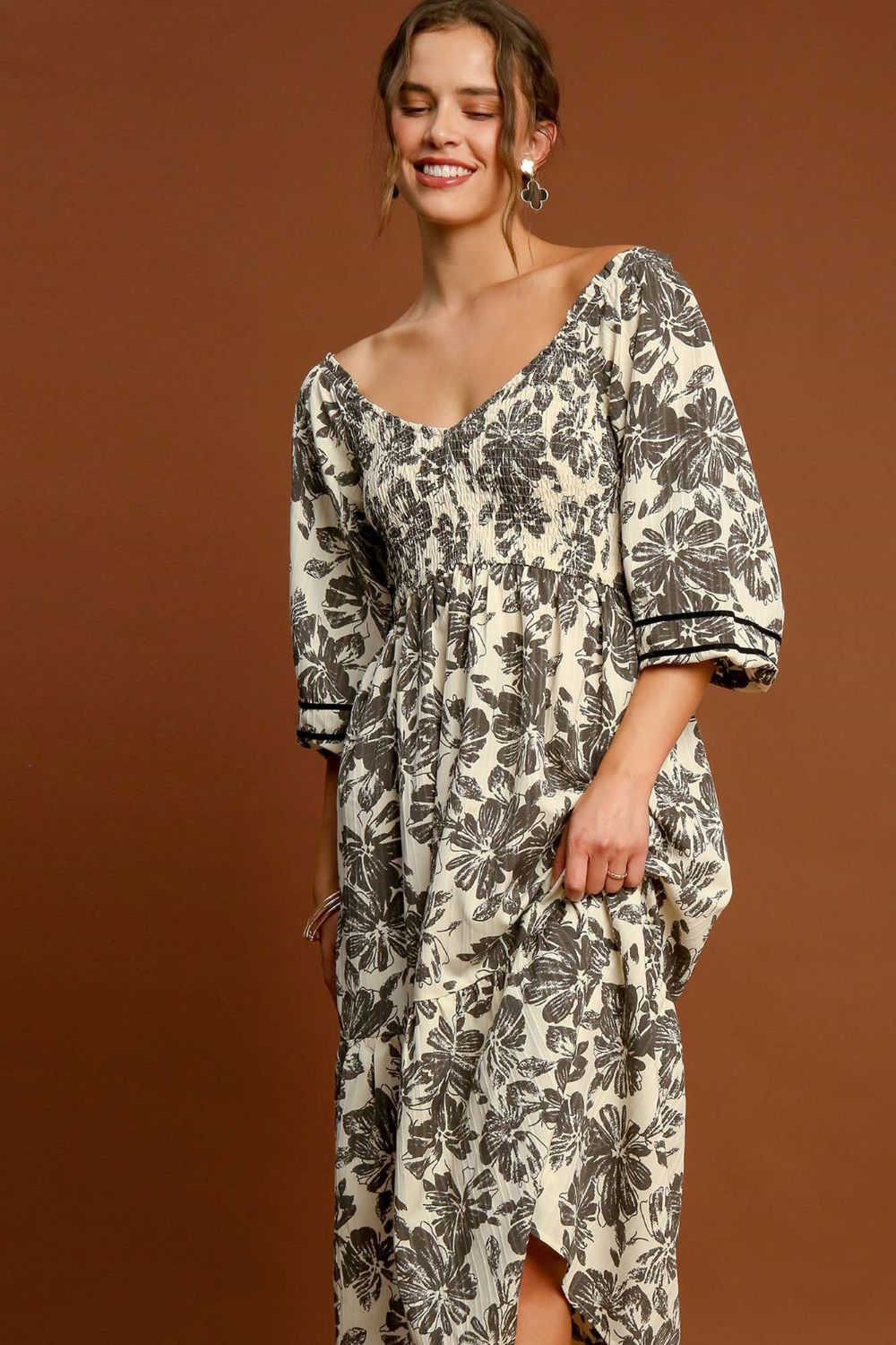 ONLINE EXCLUSIVE Umgee Ruffle Hem Flower Printed V-Neck Dress