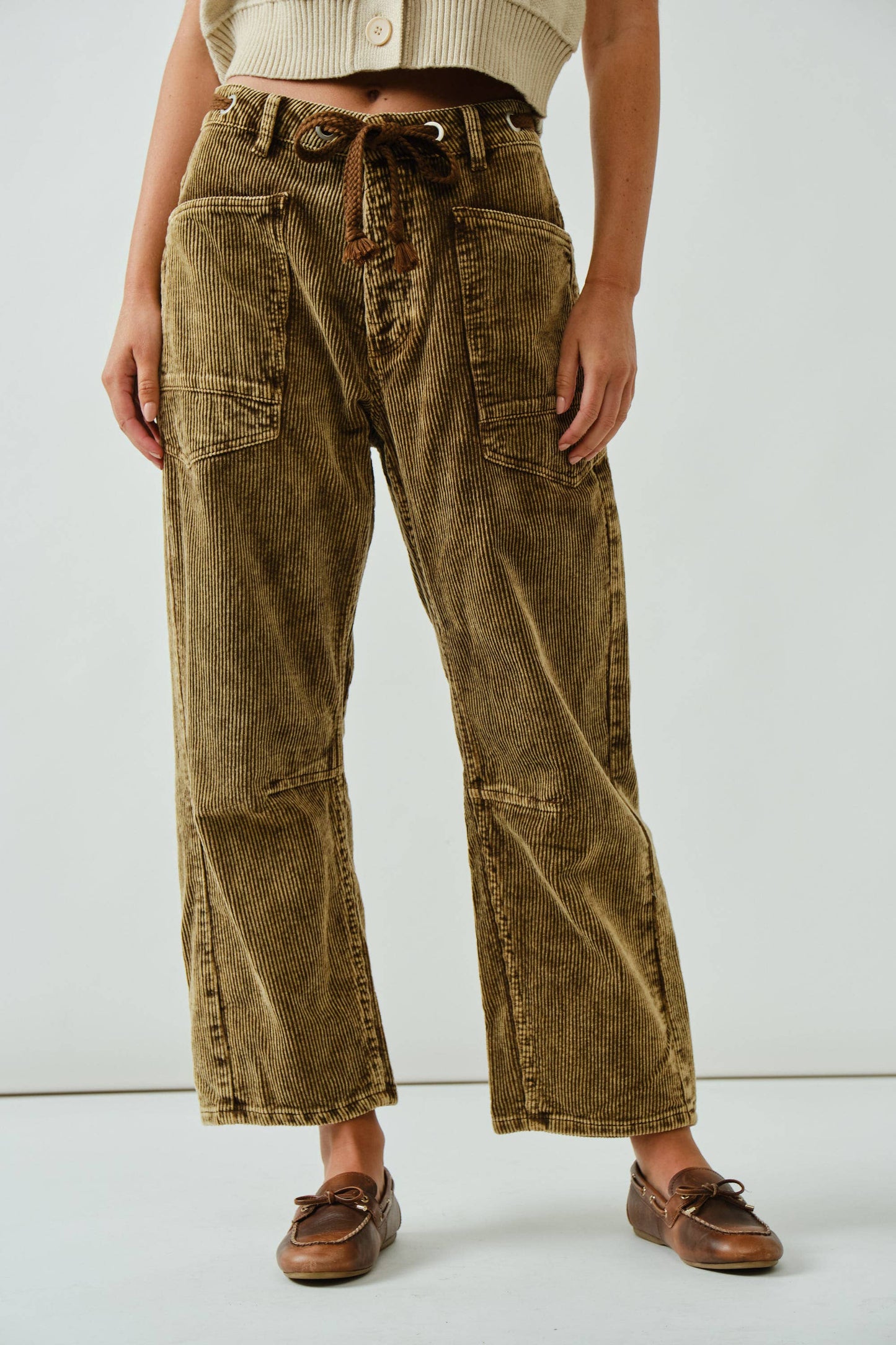 Moxie barrel corduroy pants in camel