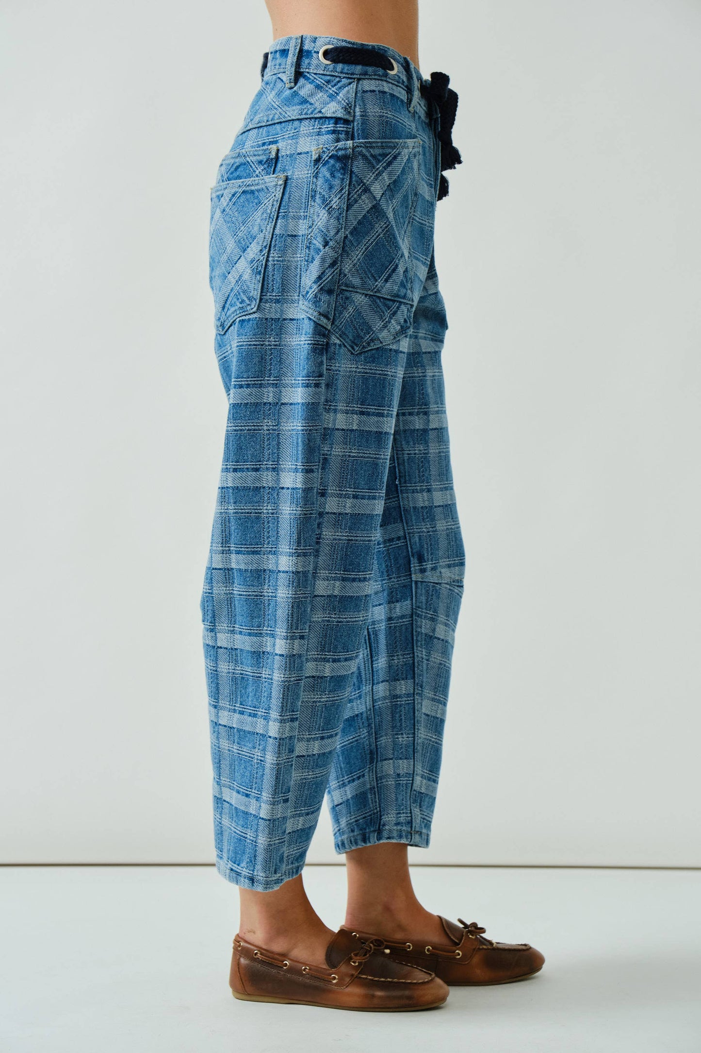 Ivy plaid semi barrel jeans with drawstring