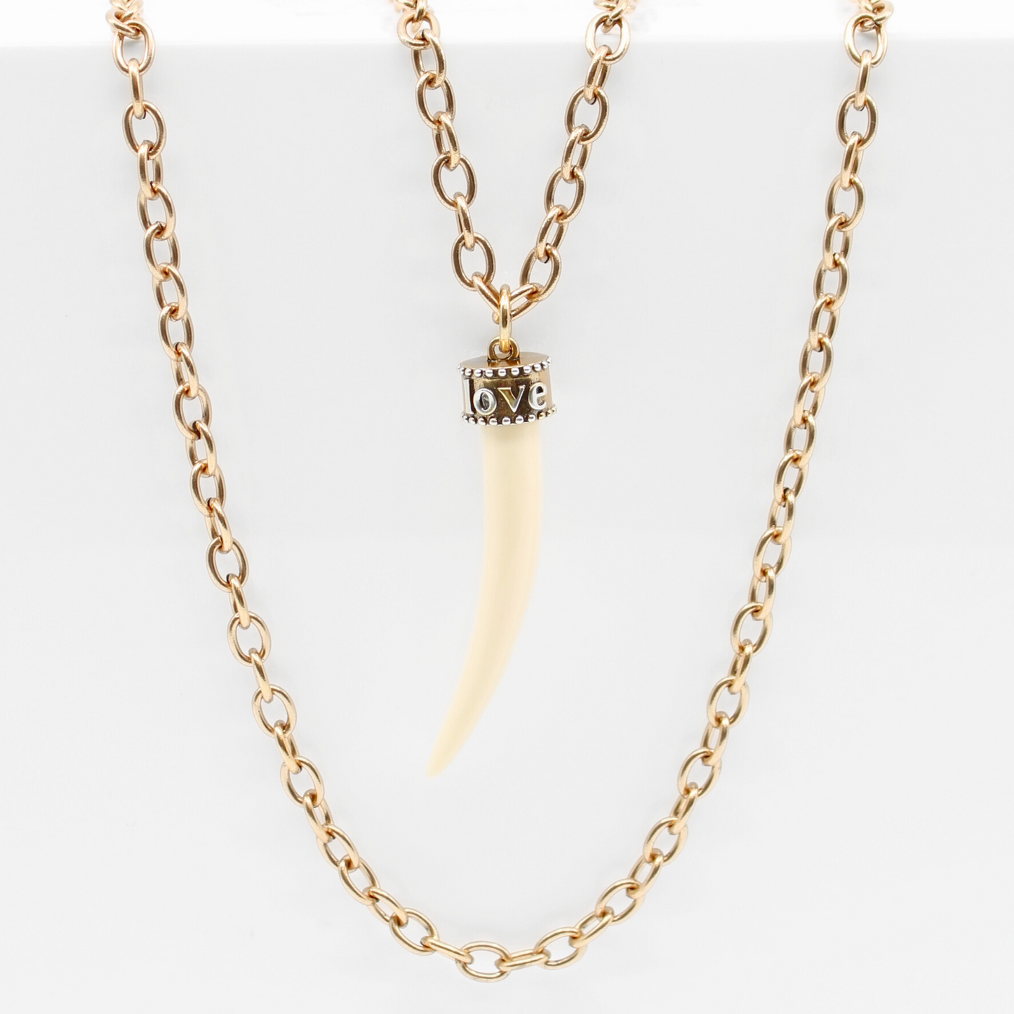 ONLINE EXCLUSIVE - Love tusk essential necklace