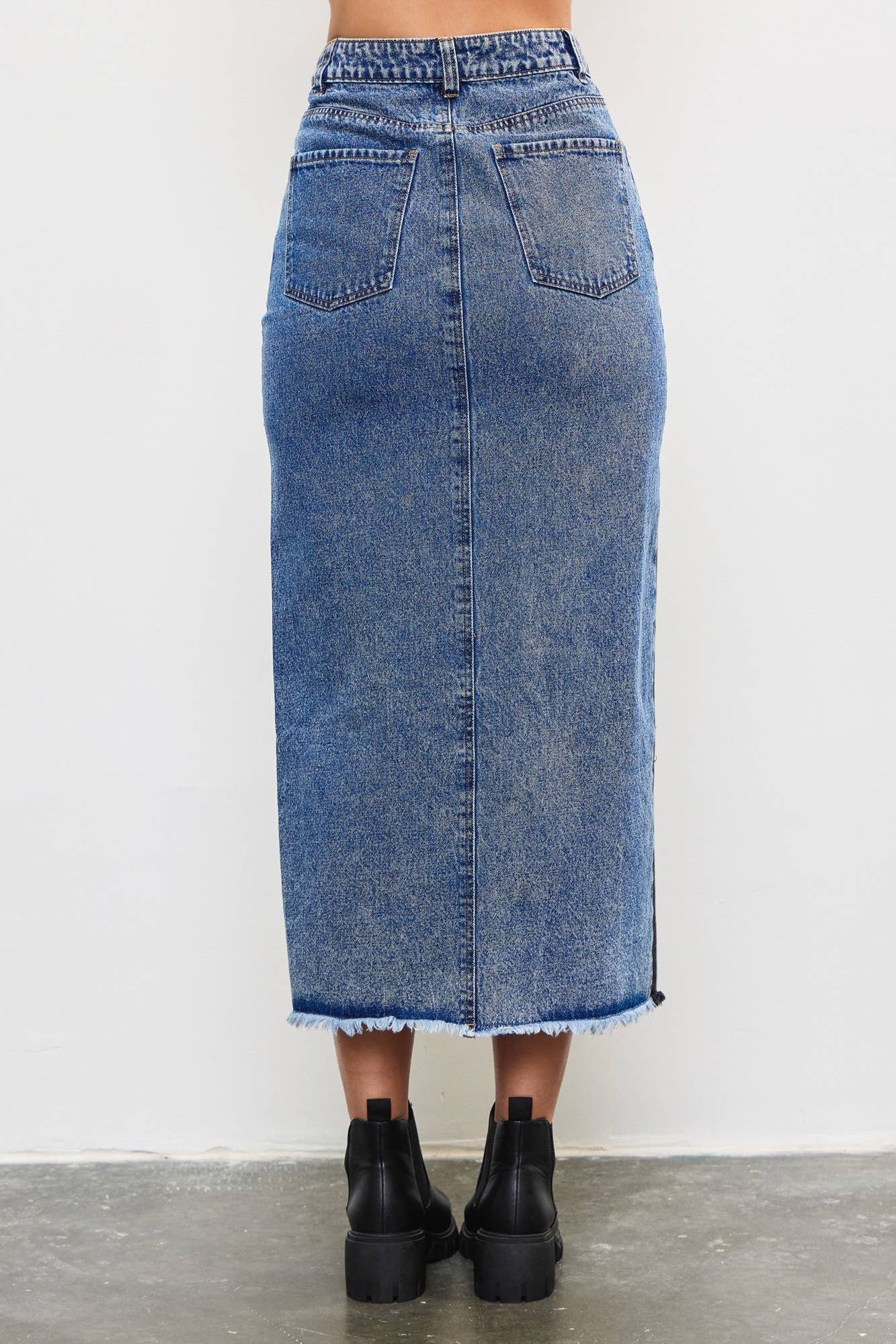 Suzy Front slit two tone denim skirt