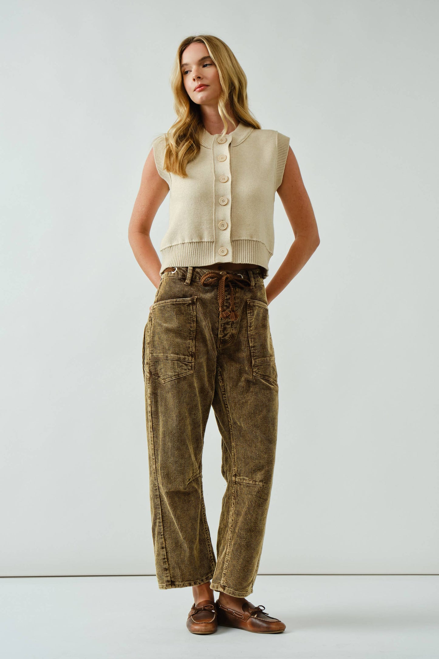 Moxie barrel corduroy pants in camel
