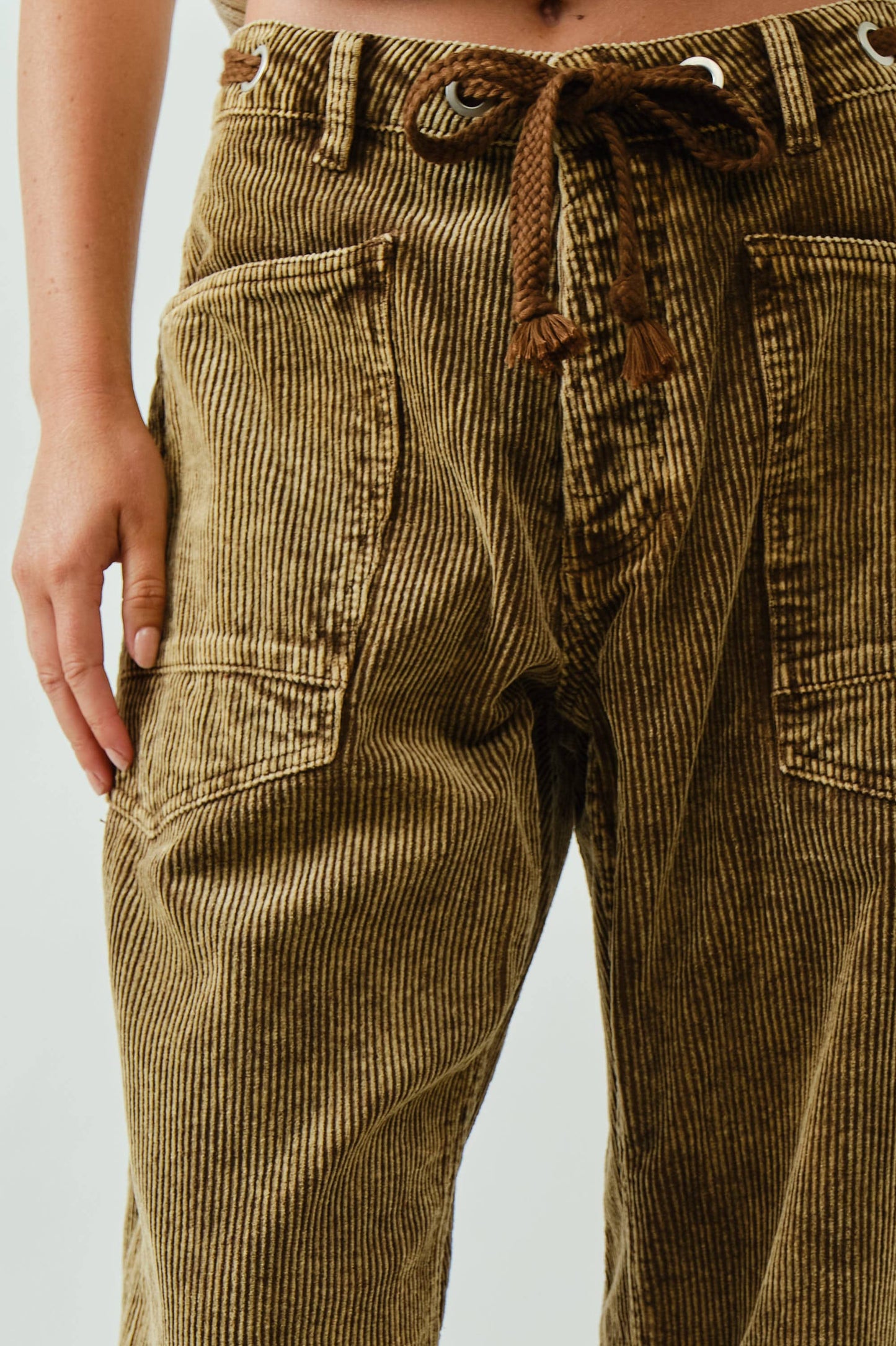 Moxie barrel corduroy pants in camel