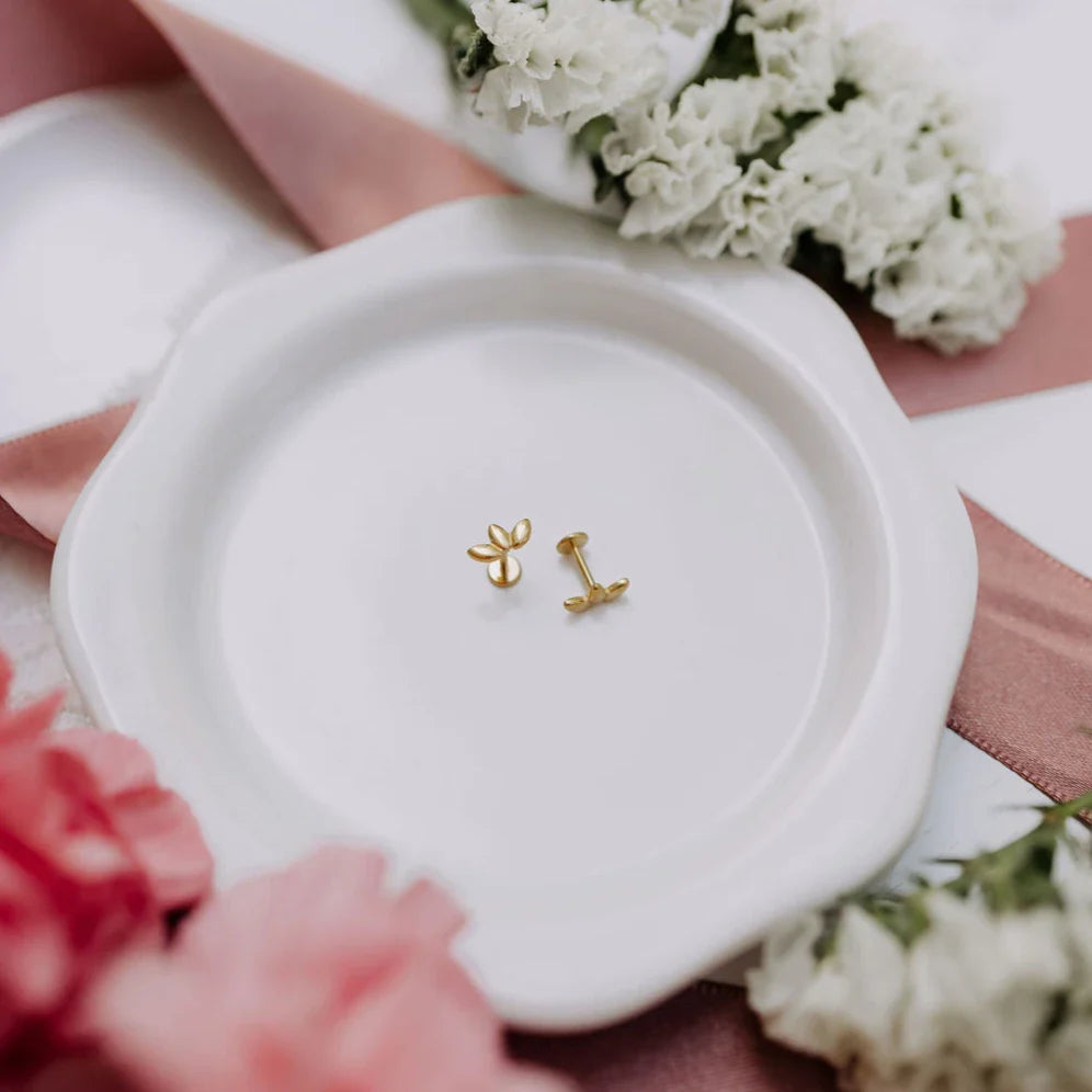 ONLINE EXCLUSIVE Lotus Flat Back Studs
