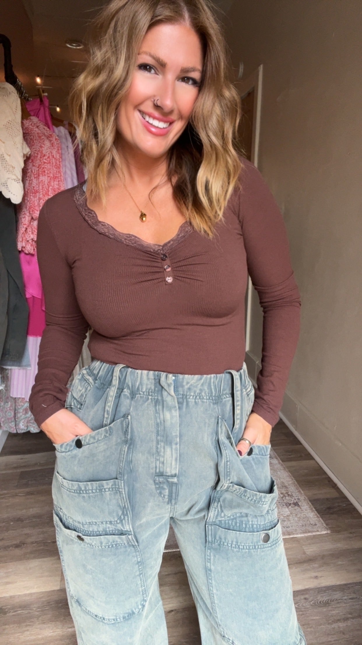 Simple girl lace trim knit top