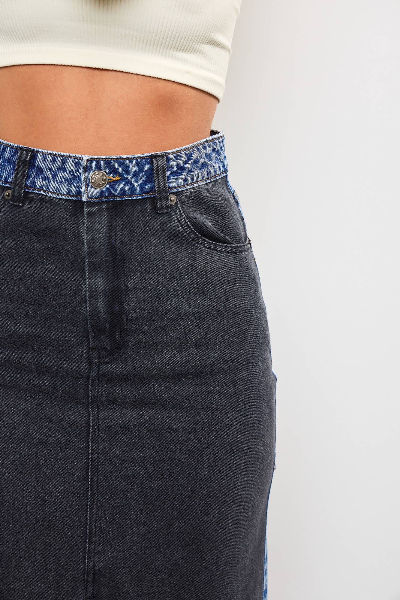 Suzy Front slit two tone denim skirt