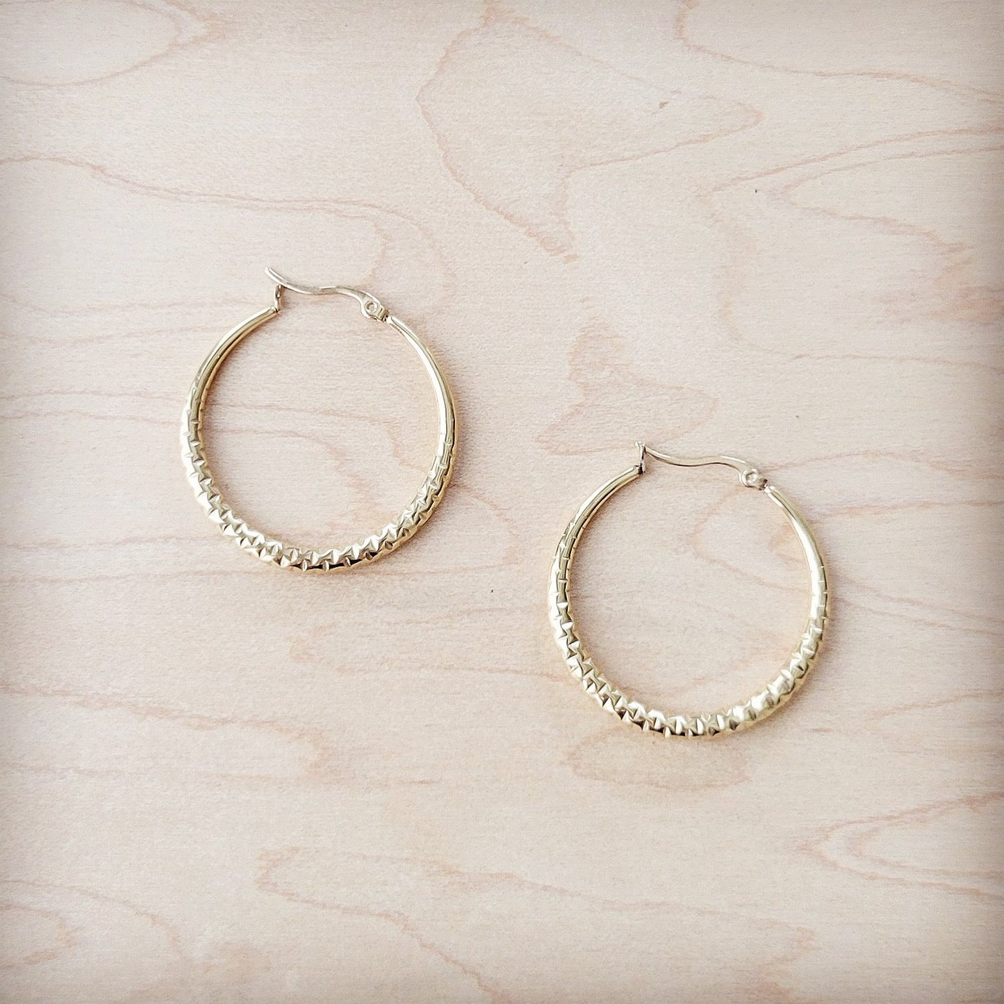 ONLINE EXCLUSIVE Medium Stainless Steel Engraved Hoop Earrings 14K Gold Plating 200d