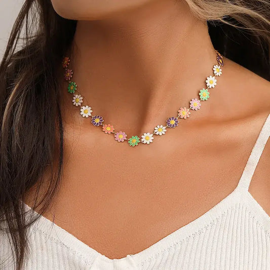 Daisy Flower Choker Necklace