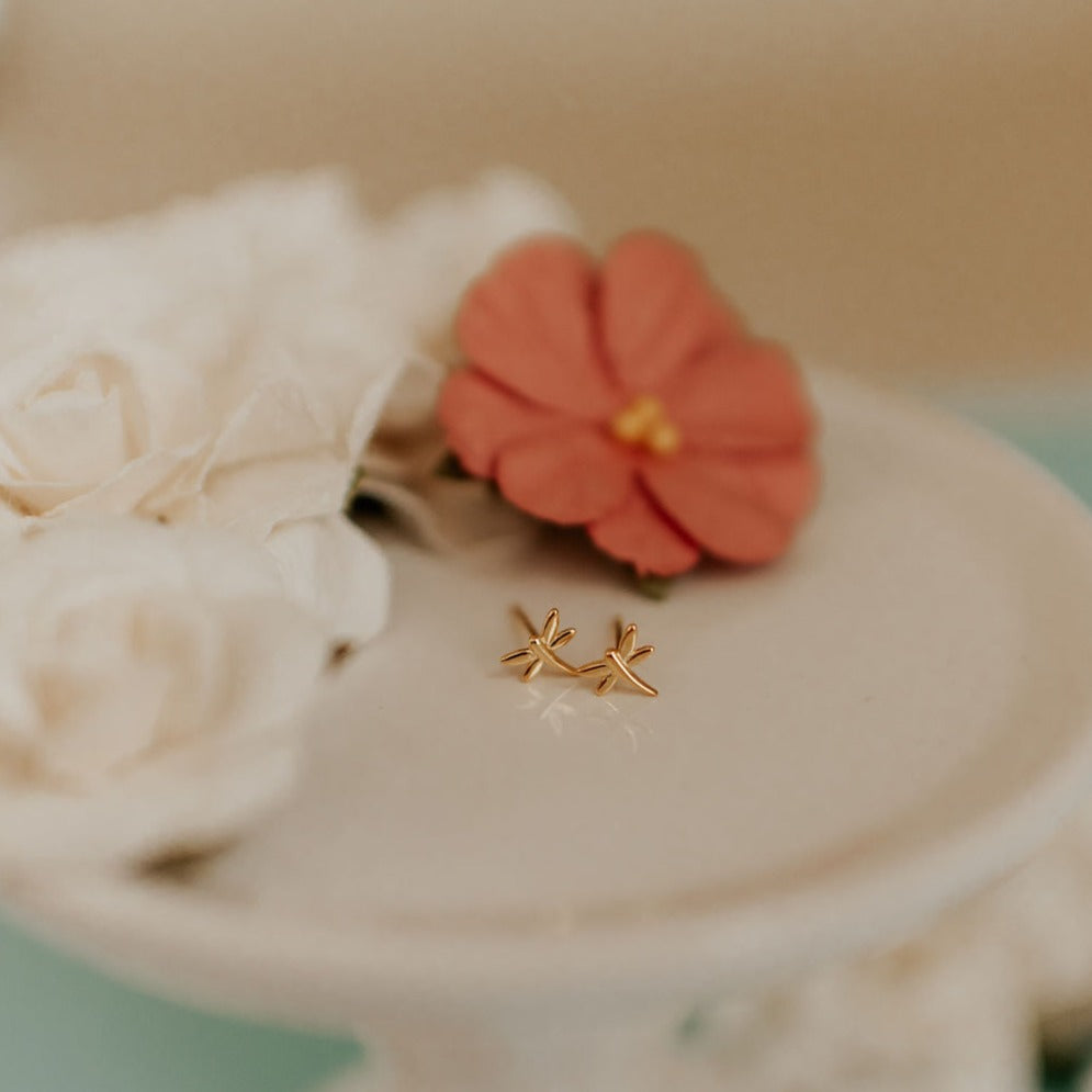ONLINE EXCLUSIVE - Dragonfly studs