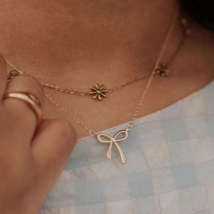 ONLINE EXCLUSIVE Lily Bow Necklace