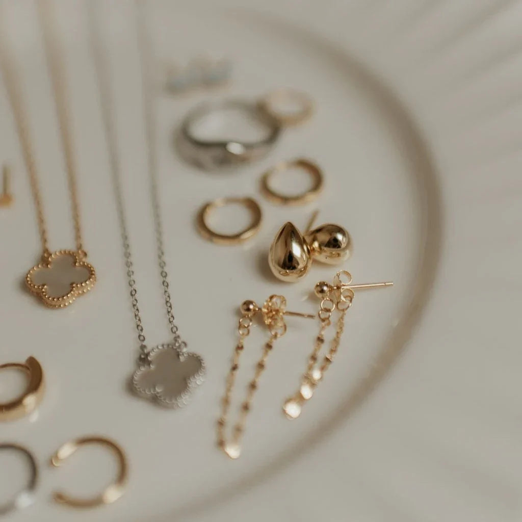 ONLINE EXCLUSIVE - Chunky studs