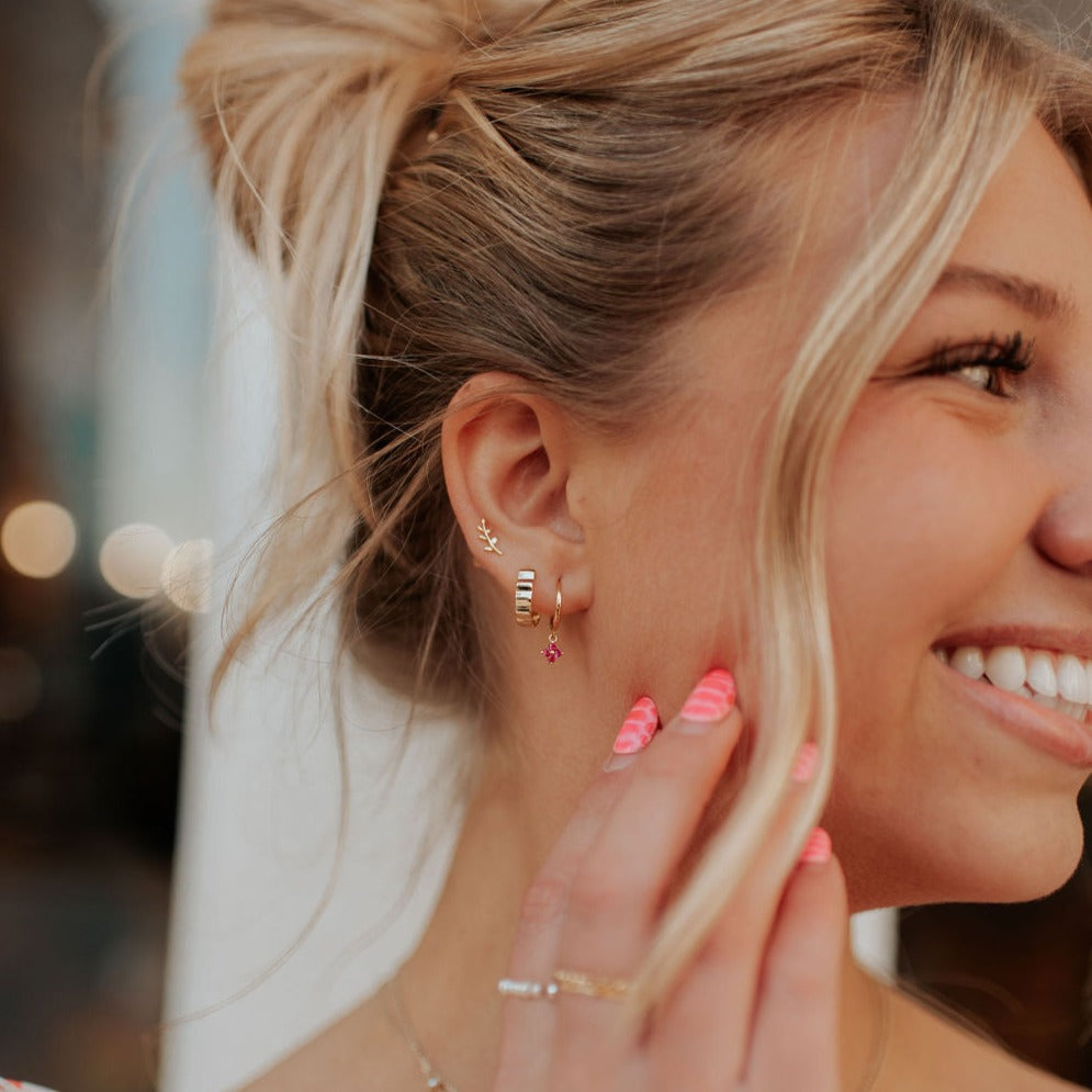 ONLINE EXCLUSIVE - Gold leaf studs