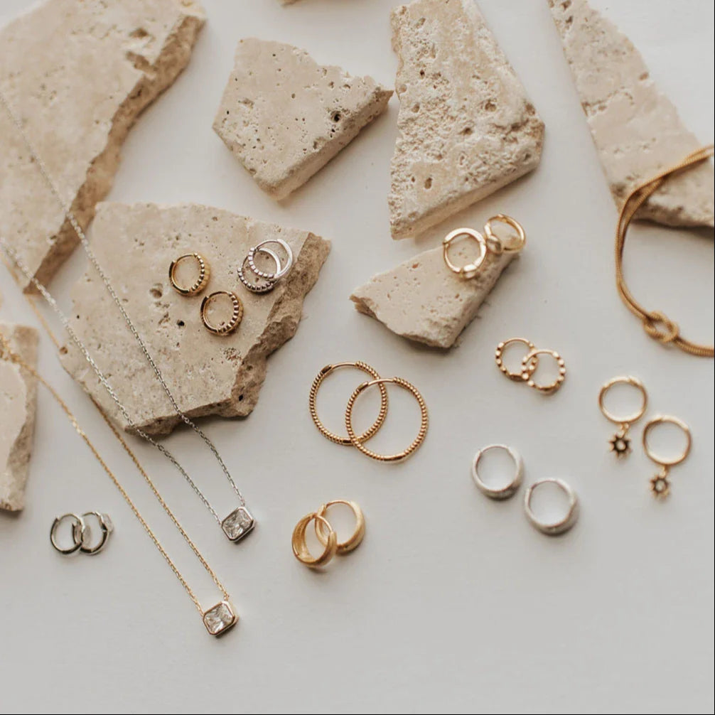 ONLINE EXCLUSIVE Tessa Hoops