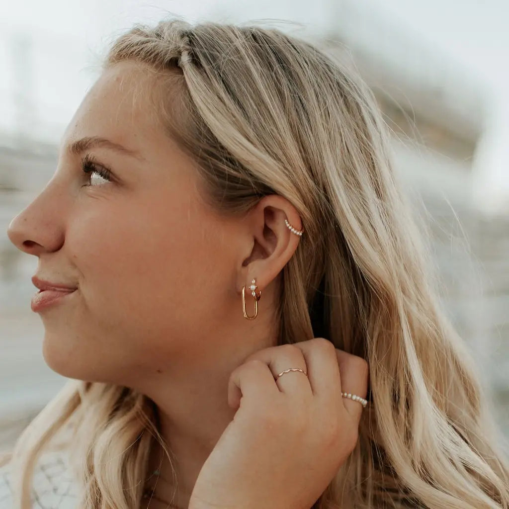 ONLINE EXCLUSIVE - Grace pearl hoops
